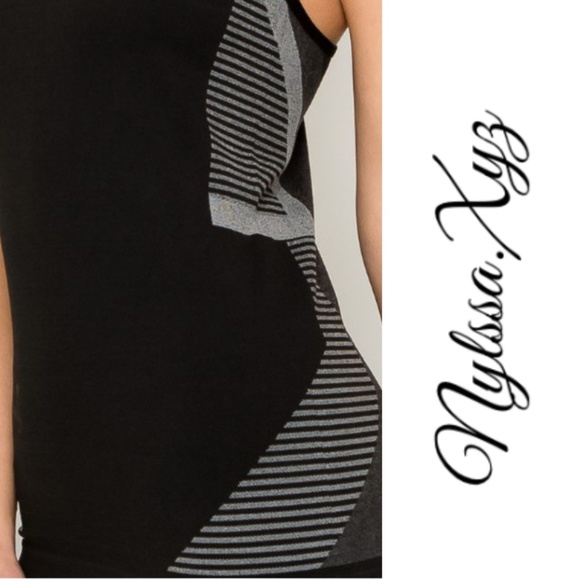 Seamless work out set in Black - Picture 6 of 6